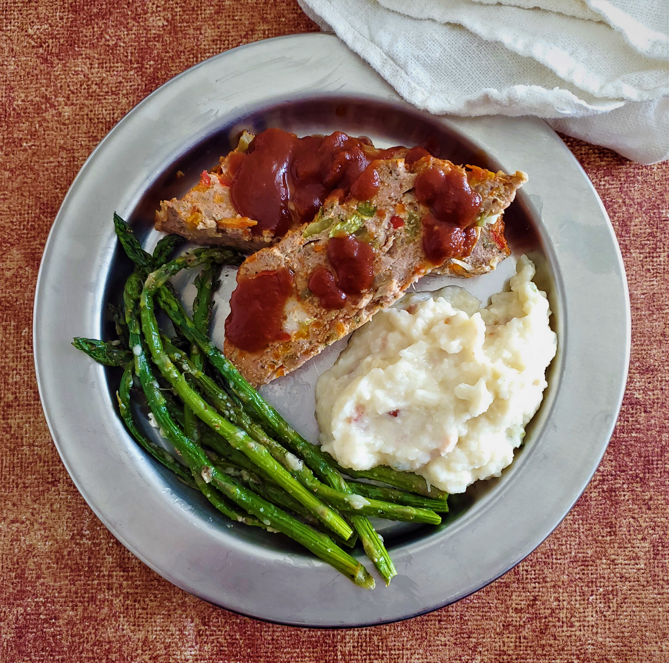 Easy Turkey Meatloaf Recipe  low carb meatloaf - Primavera Kitchen