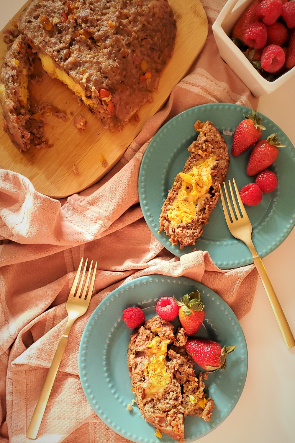 LOW CARB KETO BREAKFAST MEATLOAF WITH PORK RINDS